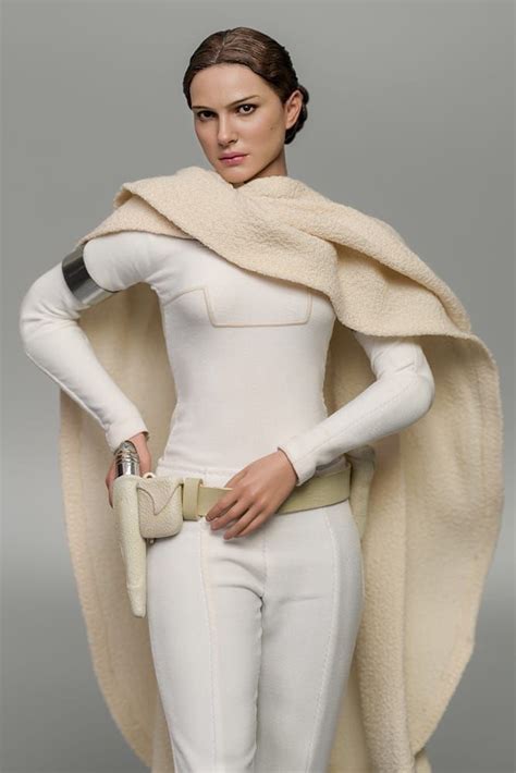 hot padme|First Look: Padmé Amidala Sixth Scale Figure by Hot Toys